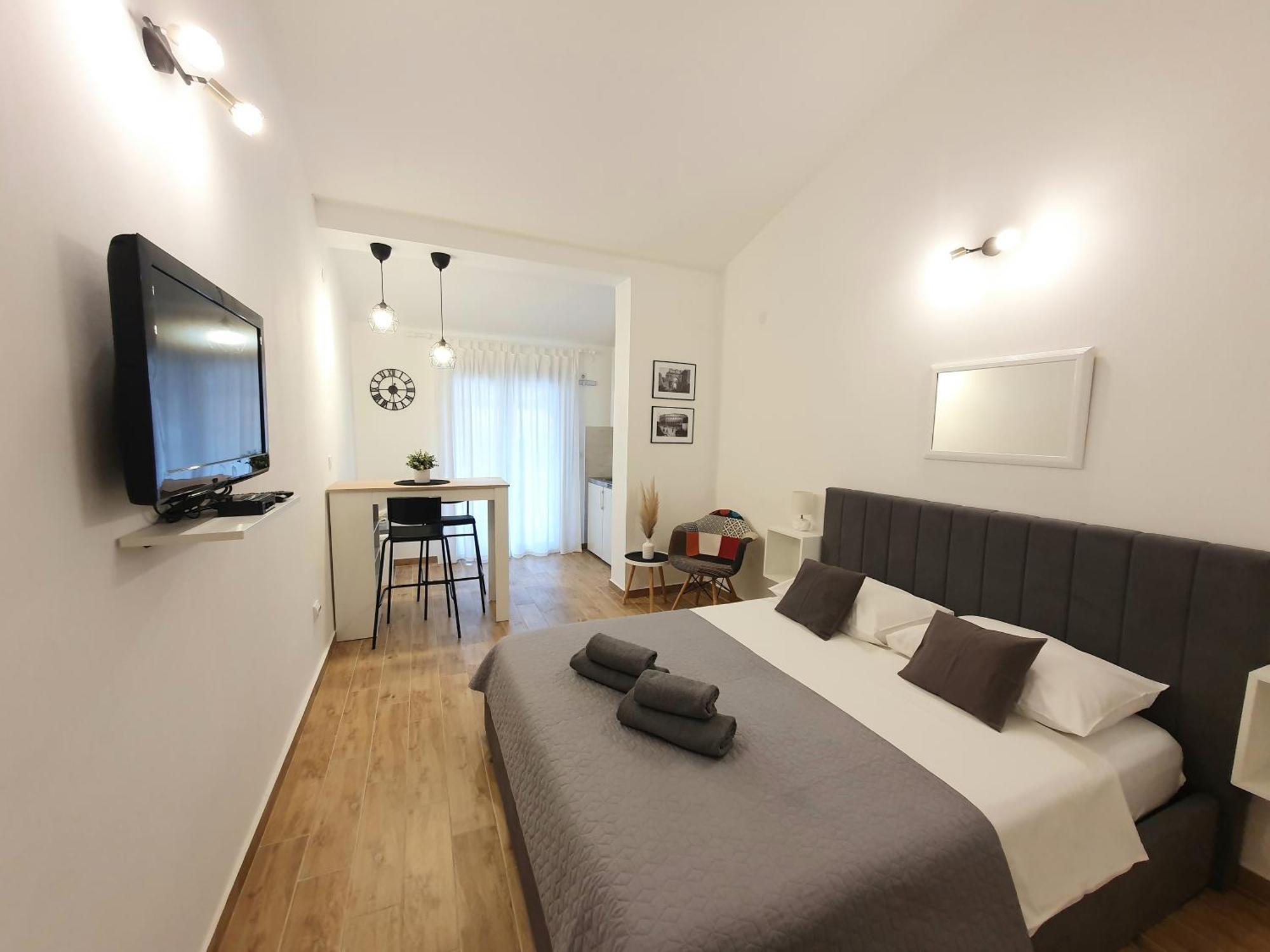 Apartments Dejana Штиньян Экстерьер фото