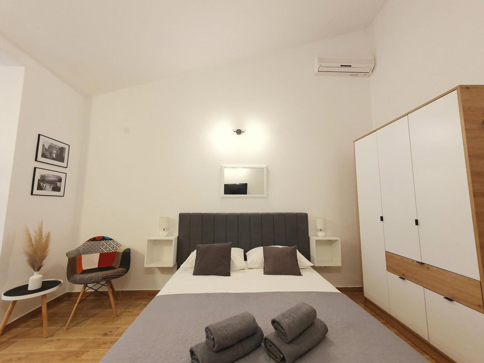 Apartments Dejana Штиньян Экстерьер фото