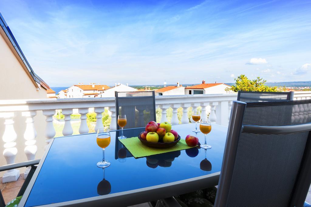 Apartments Dejana Штиньян Экстерьер фото