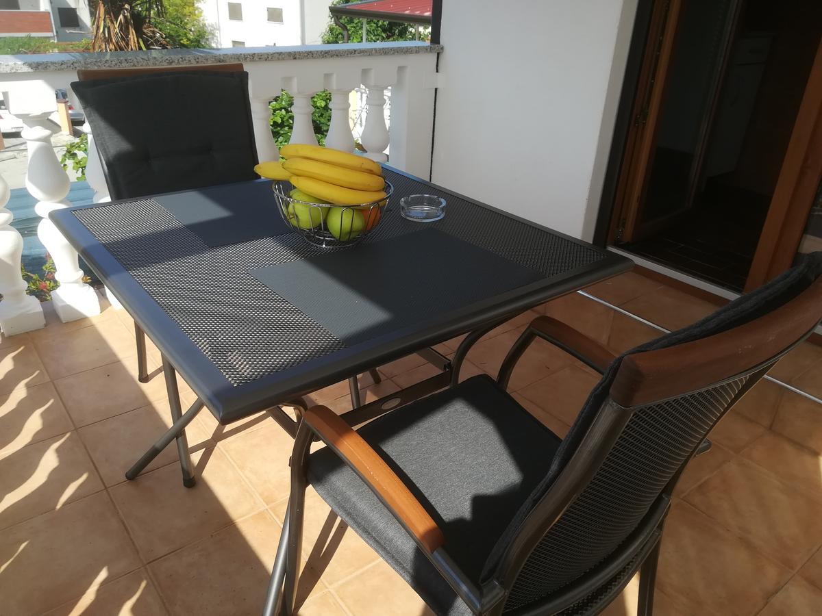 Apartments Dejana Штиньян Экстерьер фото
