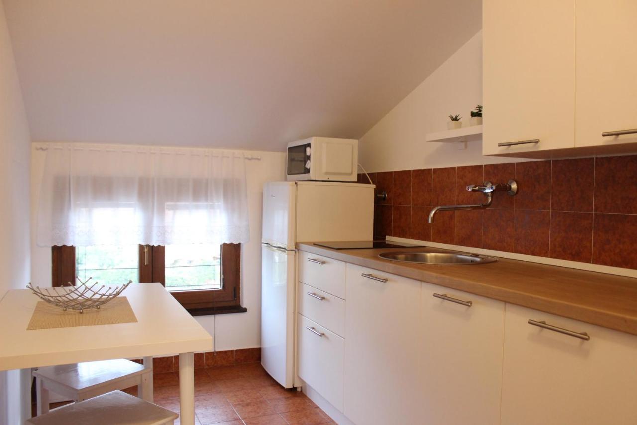 Apartments Dejana Штиньян Экстерьер фото